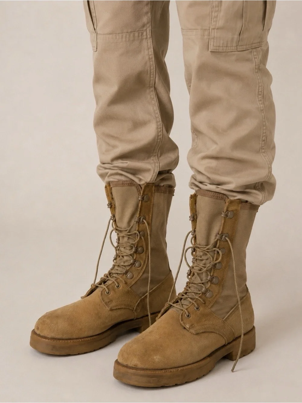 Vintage Tan Military Desert Combat Boots Vibram Sole Distressed Approx 8–8.5